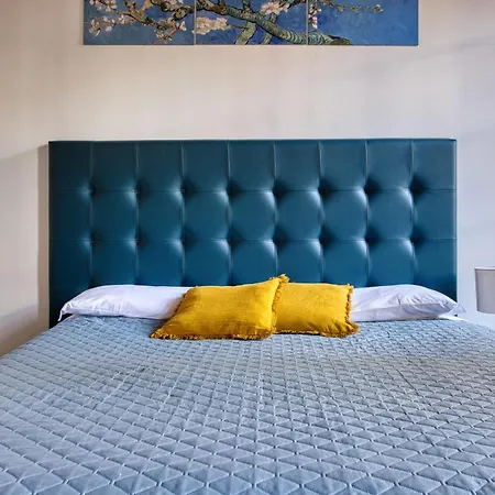 Urbana 37 Maison Апартаменты *