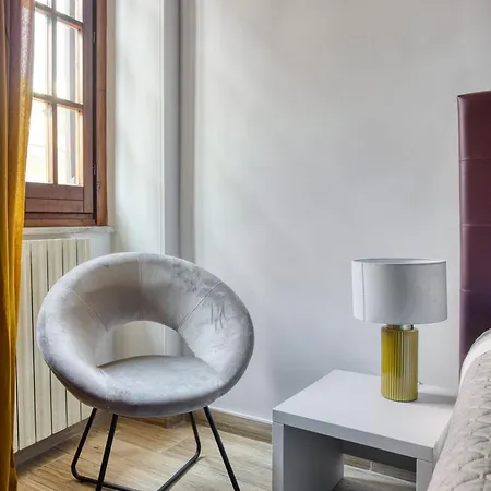 Urbana 37 Maison * Rom