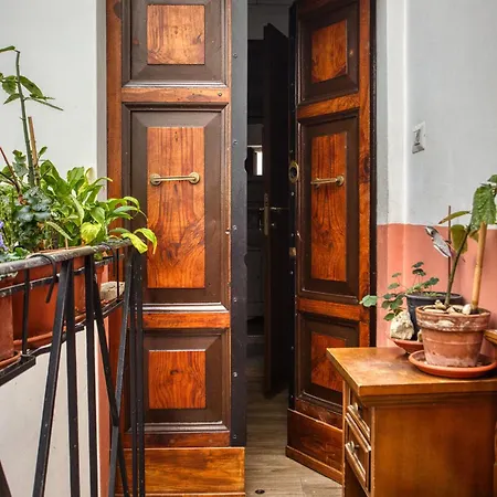 Urbana 37 Maison Рим